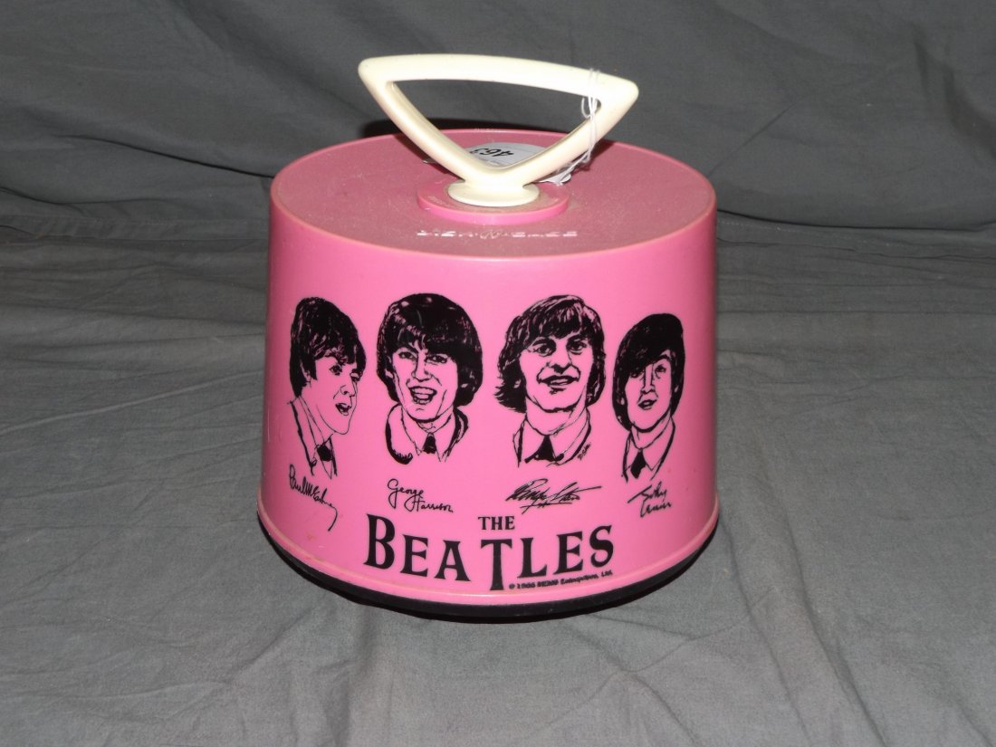 Pink 1966 Beatles 45 RPM Disk Go Case (1 of 3)