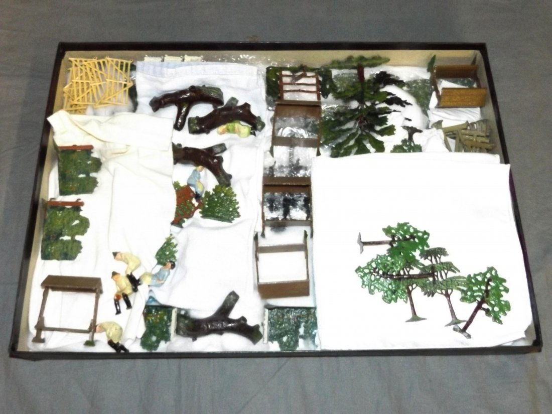 Super Britains Civilian Accesory Lot. (1 of 4)