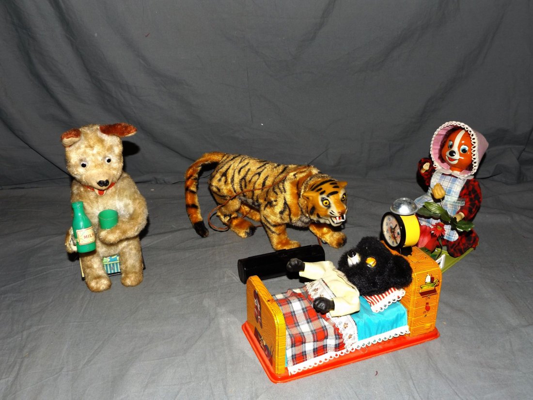 Battery Operated Toy Lot. (1 of 8)
