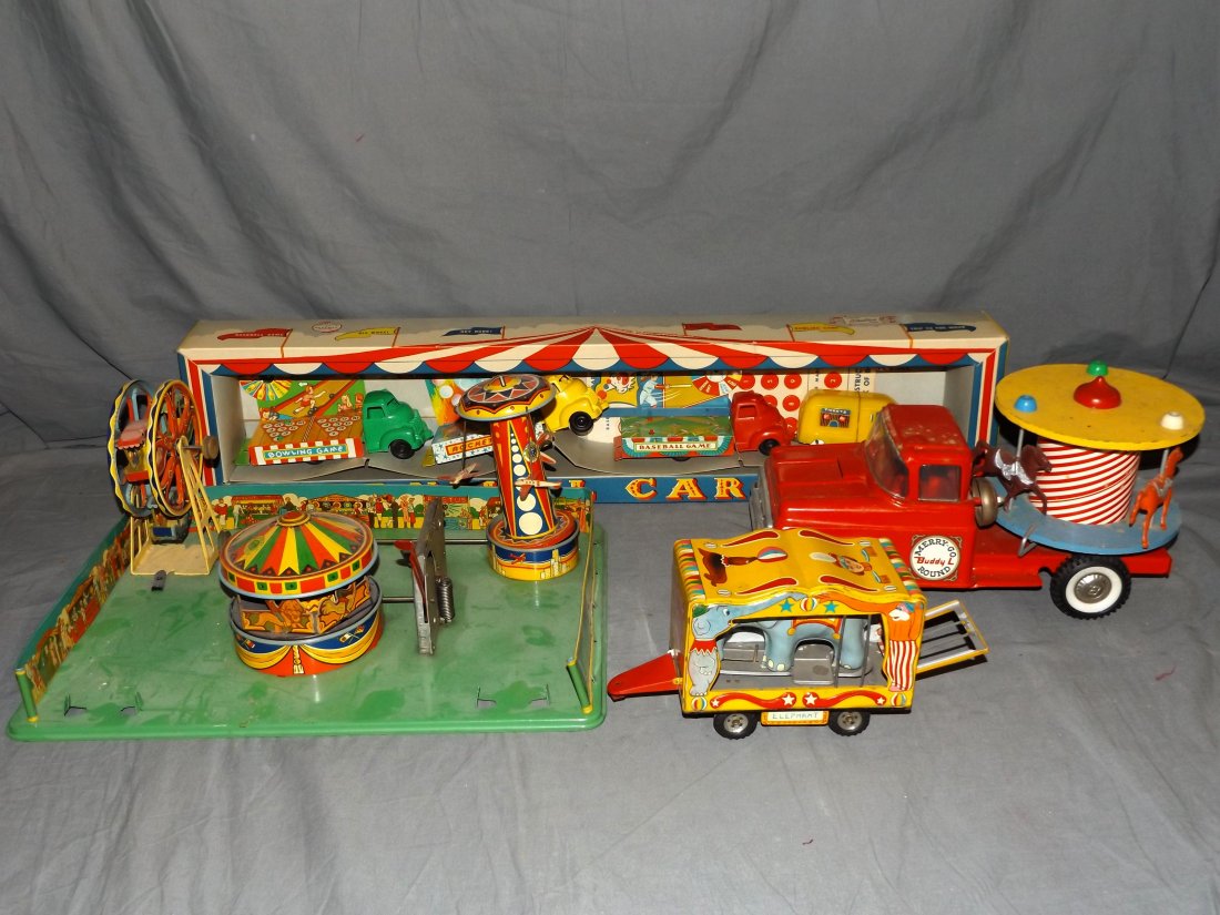 Circus Toy Lot. (1 of 5)