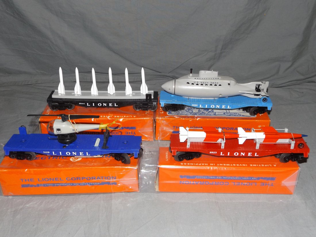 Lionel Lot of 4 Military Space Cars (1 of 6)