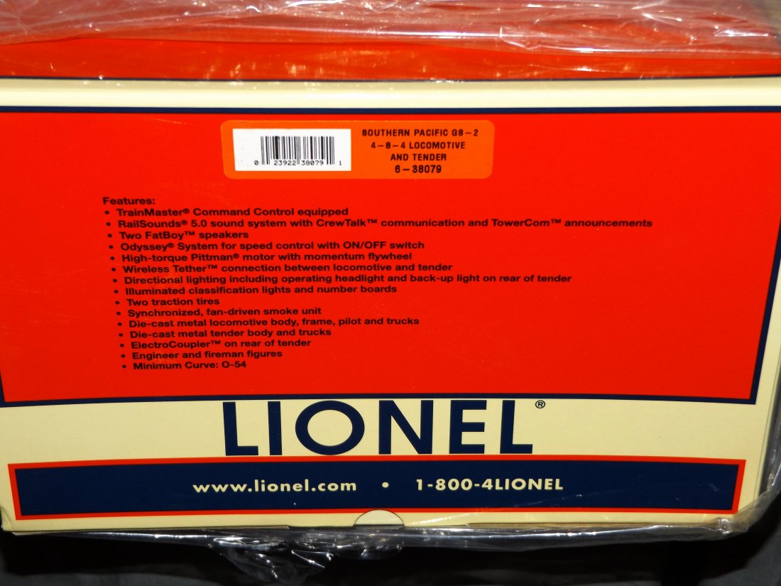Lionel 38079 Southern Pacfic GS-2 Loco & Tender (1 of 2)