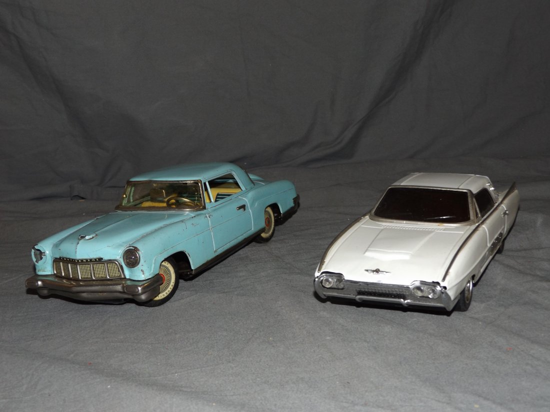 Lot of 2 Tin Litho Friction Powered Vehicles (1 of 4)