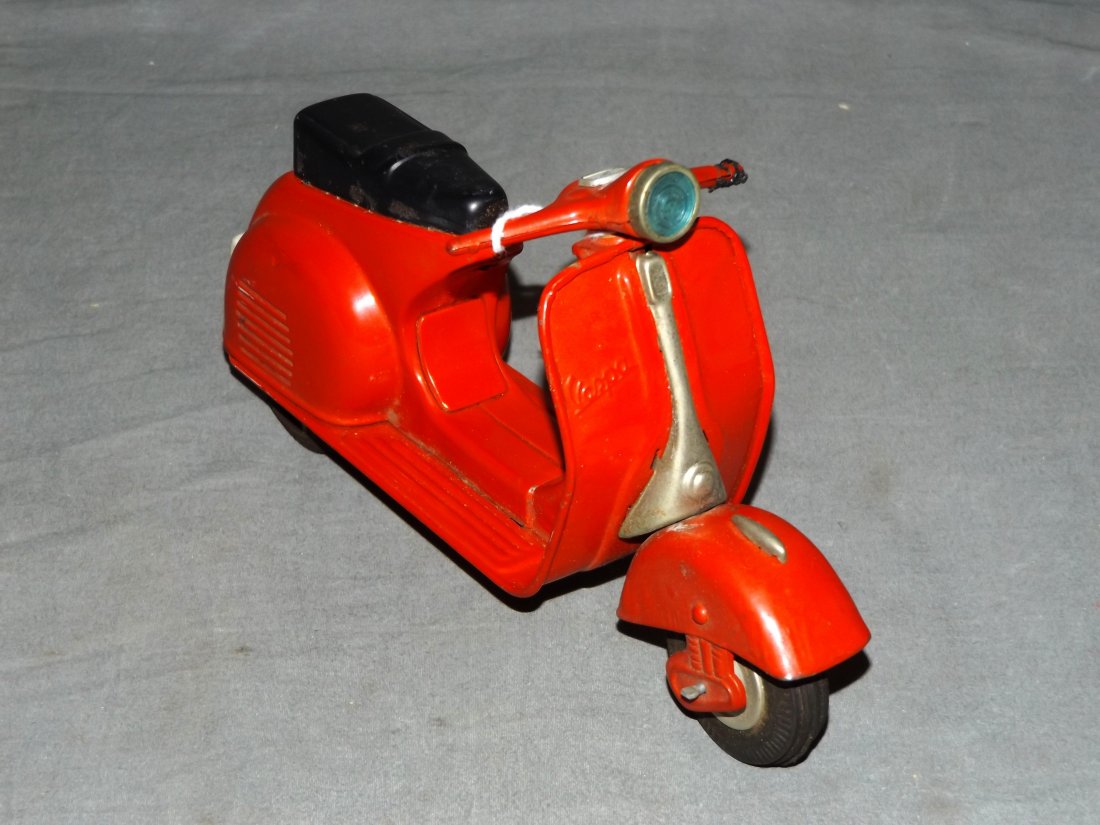 Bandai Tin Litho Friction Vespa GS (1 of 4)