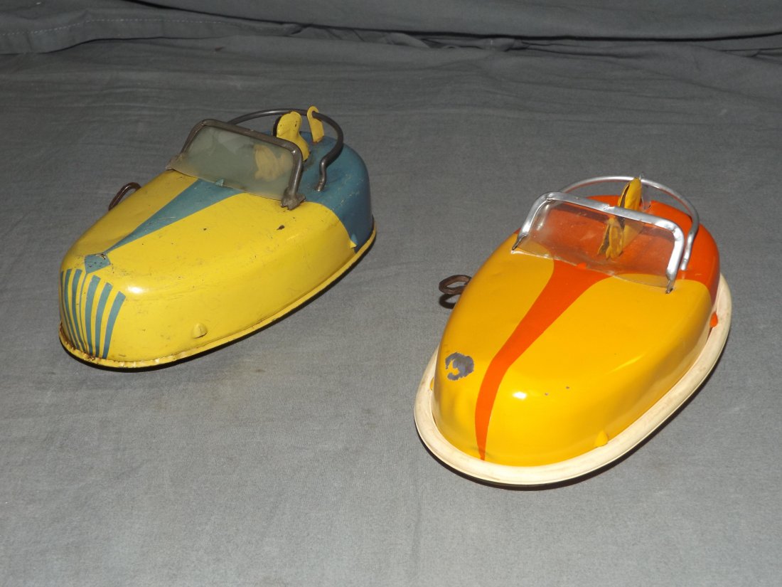 (2) Tin Windup Buffalo Fliver Bug Bumper Cars (1 of 3)