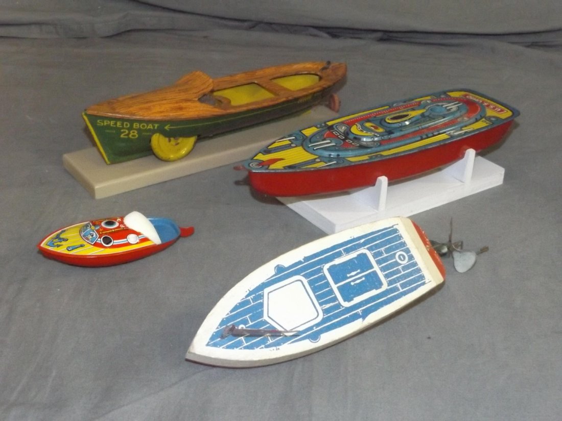 Lot of Tin Litho Toy Boats incl. Strauss (1 of 2)