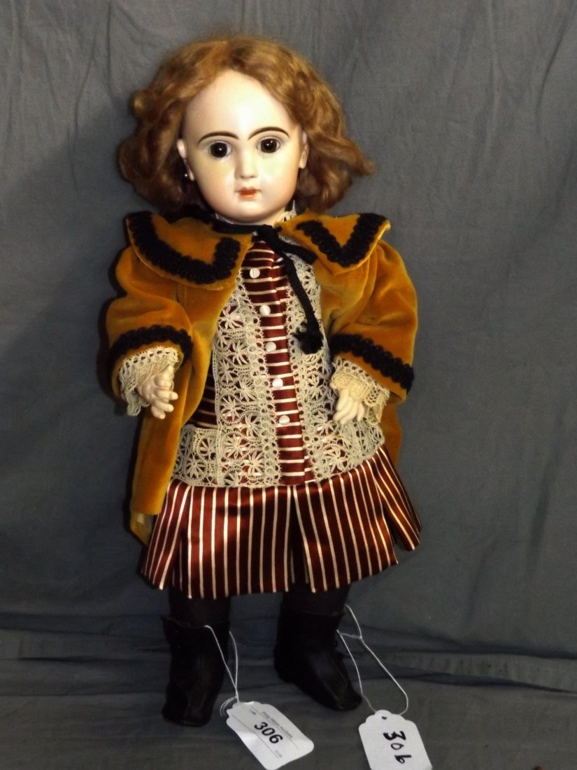 Jumeau. French Bisque Doll. (1 of 6)