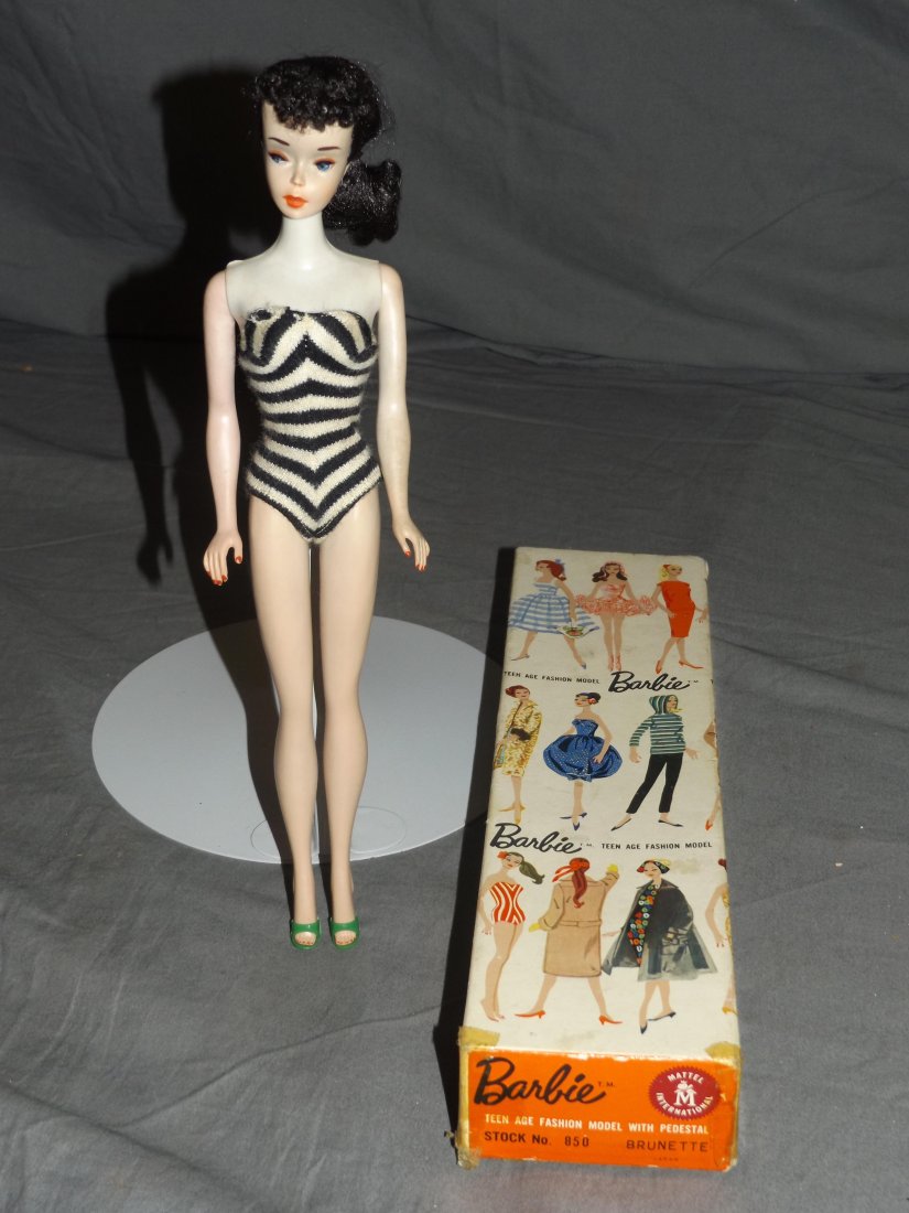 Barbie 850 Brunette: Brunette Swimsuit Box Rough.