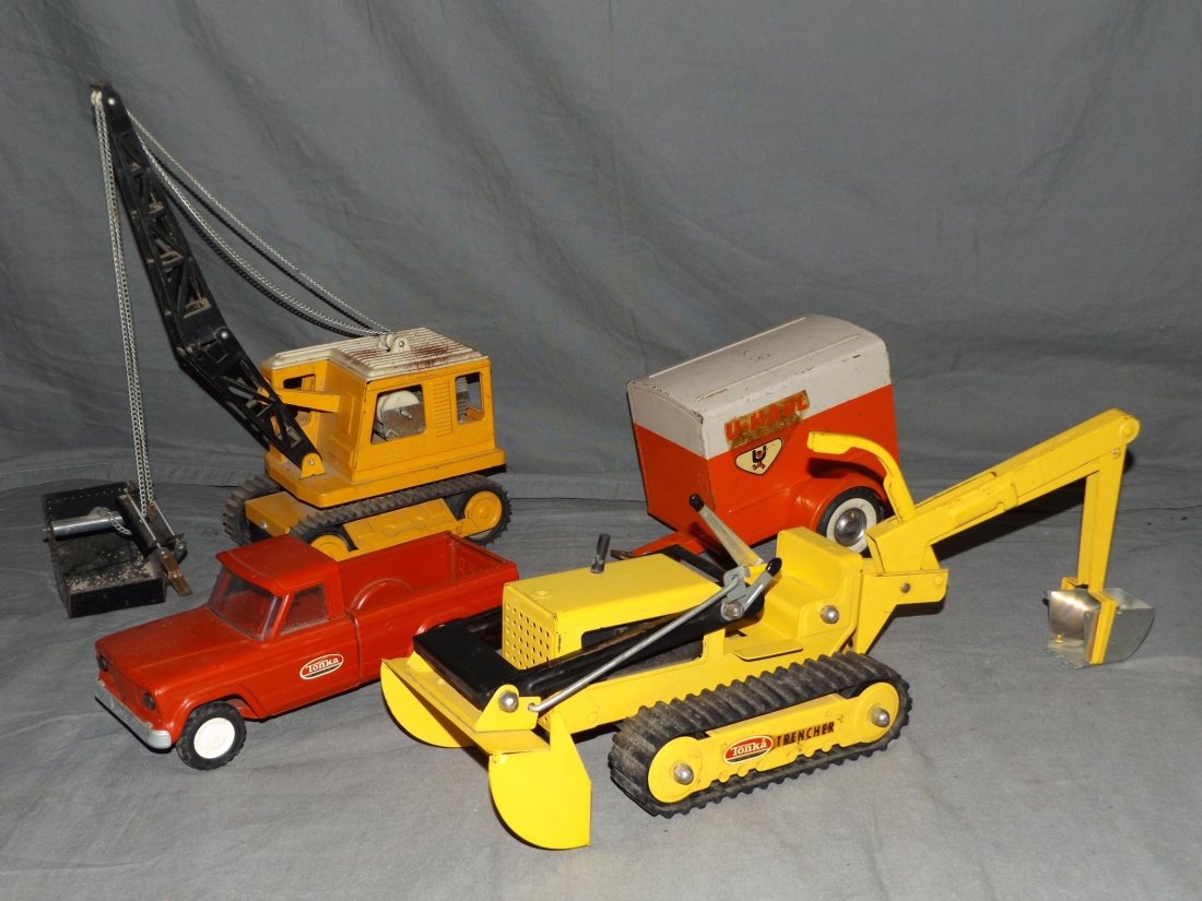 Four Piece Toy Vehicle Lot. (1 of 2)