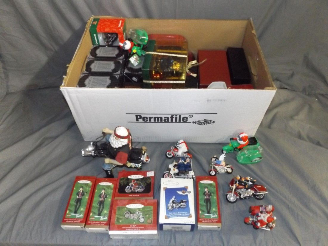 (35) Motorcycle Ornaments and Toys (1 of 5)