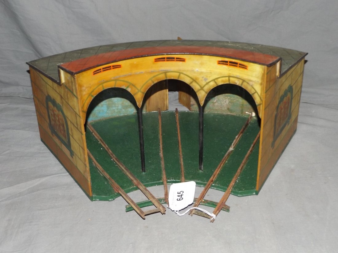 Tin Litho European Train Roundhouse. (1 of 2)