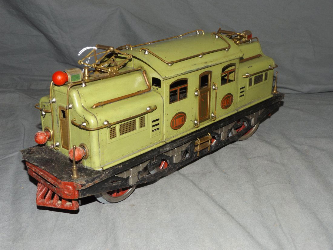 Lionel 408 E Pre War Engine. (1 of 5)