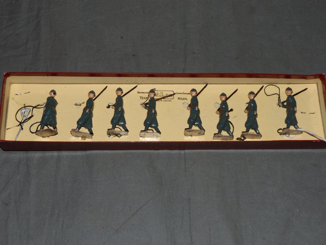 Britains #1435 Italian Infantry Set (1 of 4)