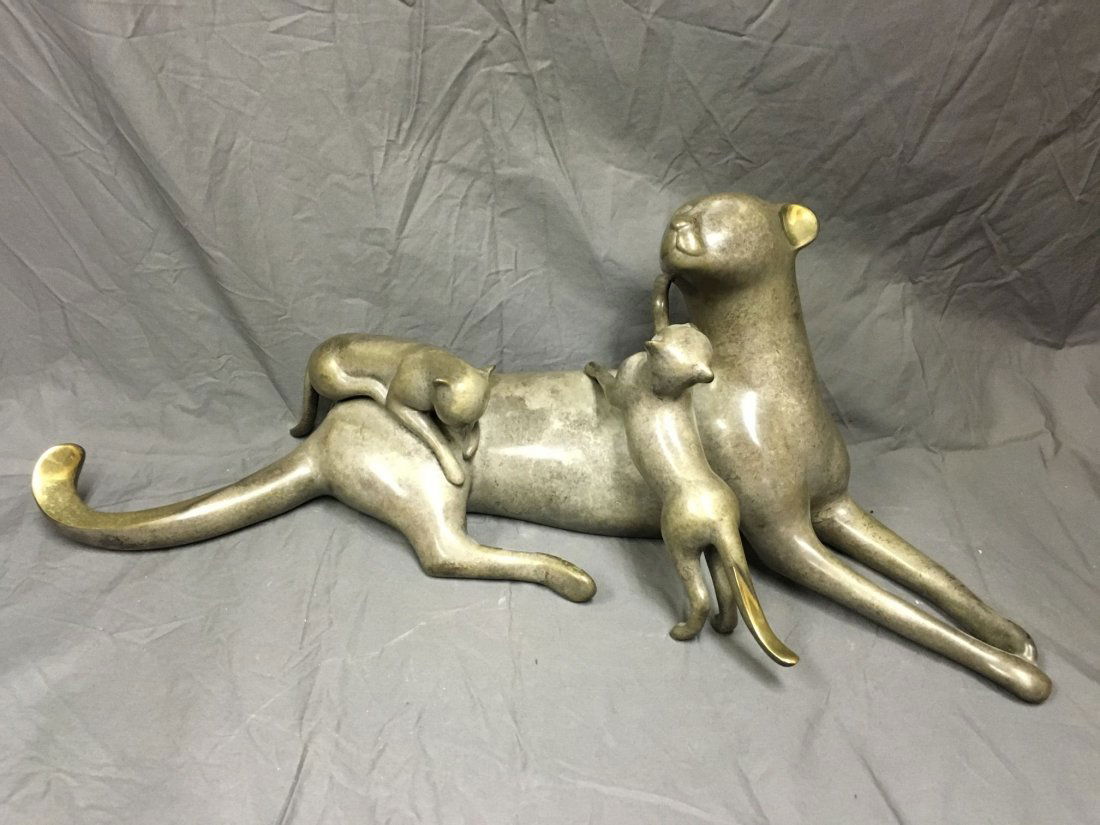 Loet Vanderveen, "Cheetah & Babies" Bronze (1 of 5)