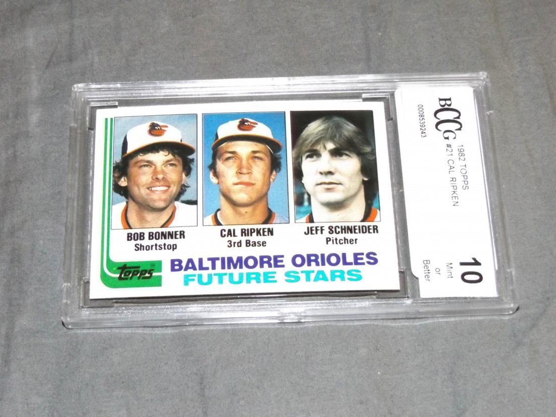 1982 Topps Cal Ripken Rookie Card BCCG 10 (1 of 2)