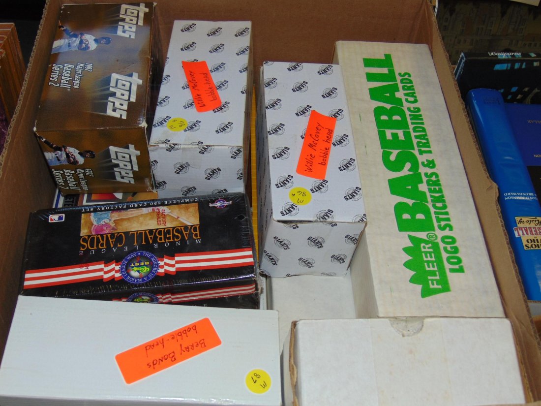 Large Lot of Modern Baseball Cards (1 of 2)