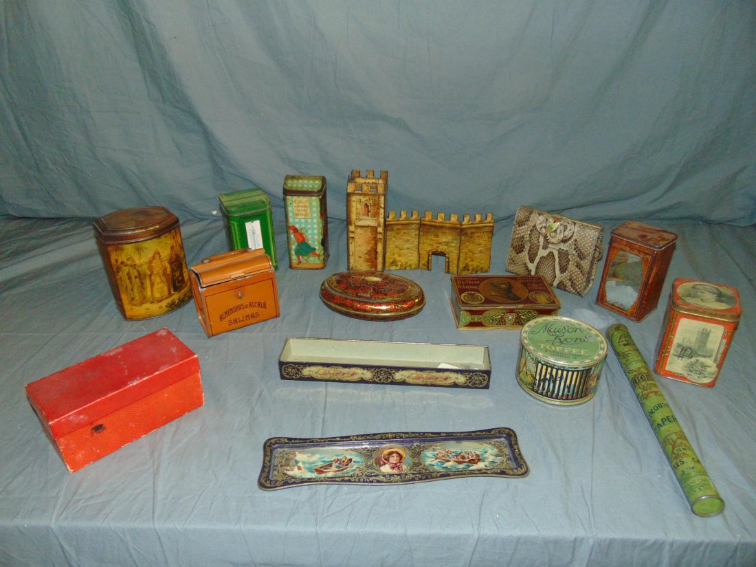 Lot of 14 Bisquit Tins. (1 of 10)