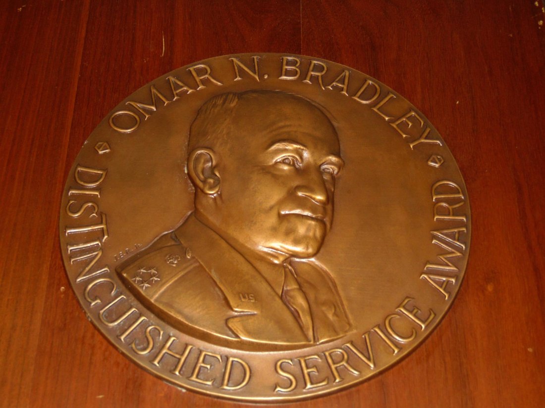 Omar Bradley Bronze Plaque. (1 of 3)