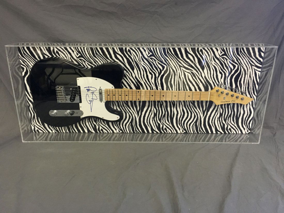 Paul Simon Signed Electric Guitar (1 of 3)
