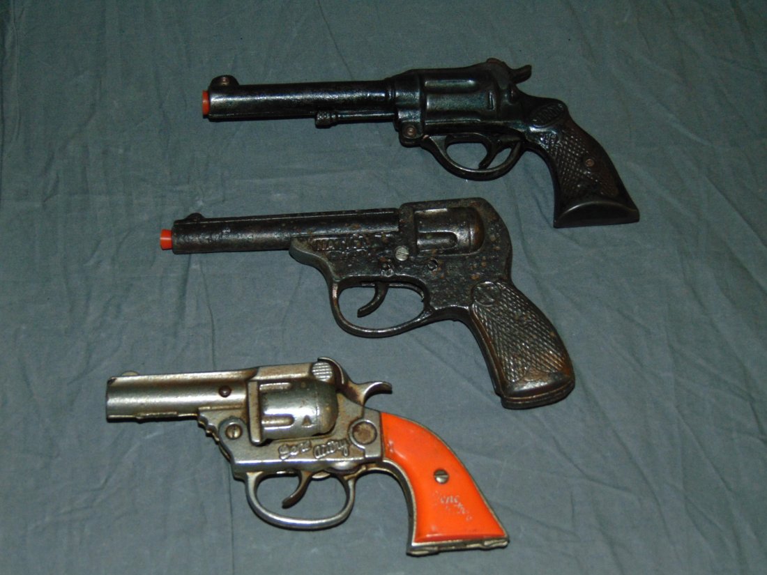 (3) Vintage Toy Cap Guns, National & Kenton (1 of 2)