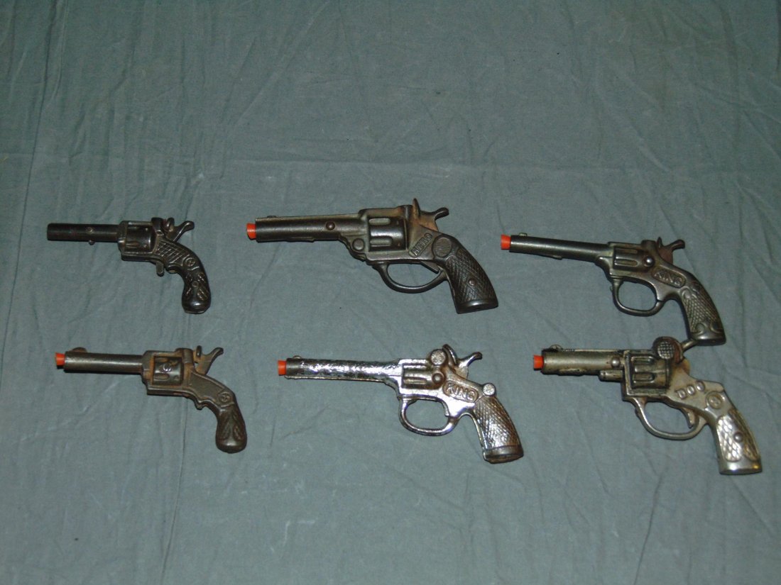 (6) Vintage Cast Iron Toy Cap Guns, Kenton/Stevens (1 of 2)