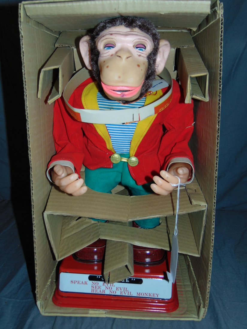 1950's Boxed Rosko B/O Hy-Que Amazing Monkey (1 of 3)