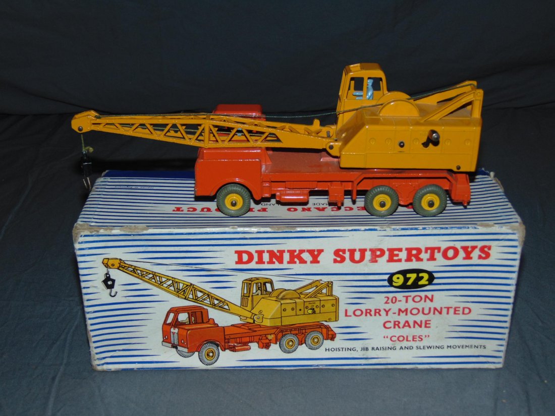 Dinky No.972 in Original Box (1 of 7)