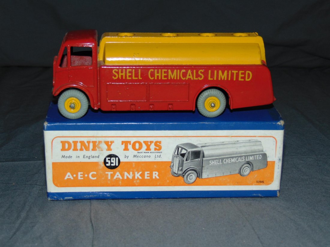 Dinky No.591 in Original Box (1 of 4)