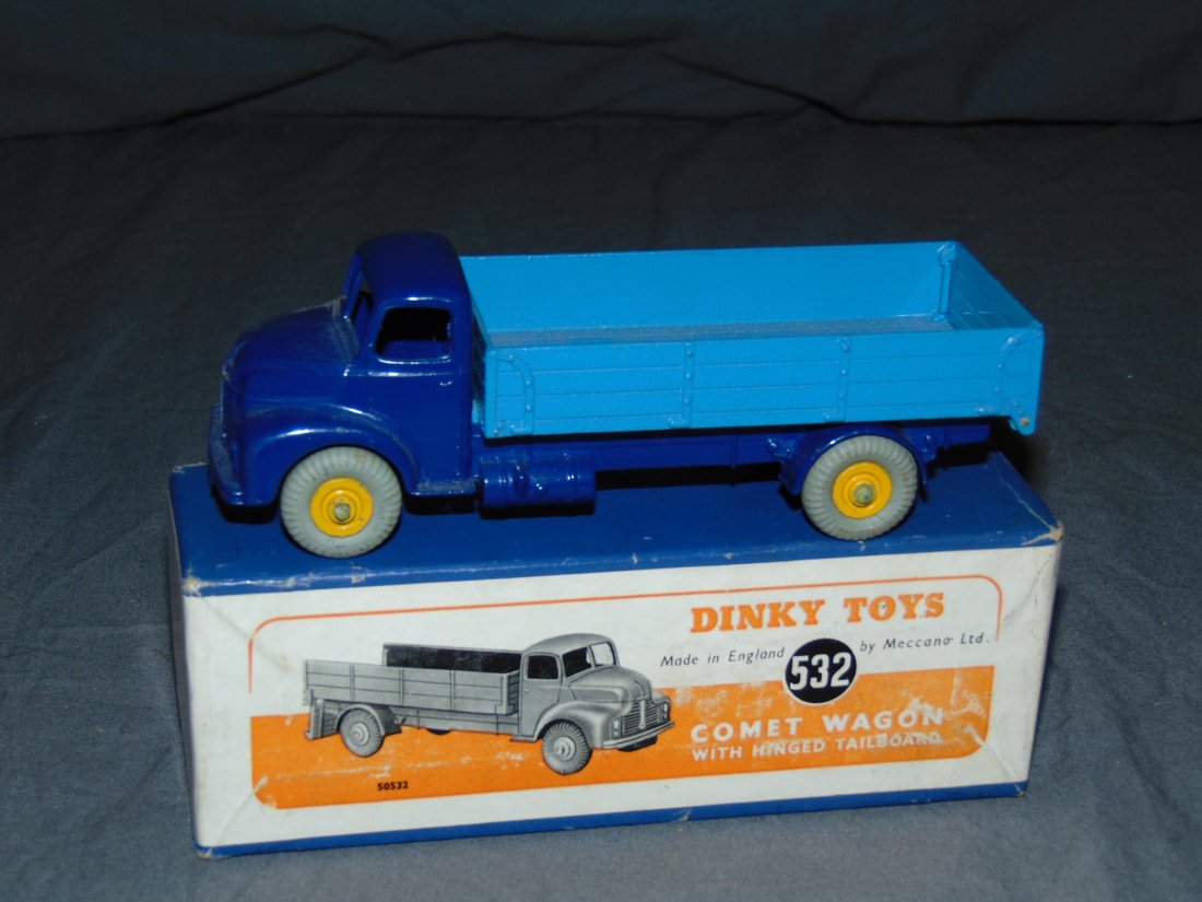 Dinky No.532 in Original Box (1 of 4)