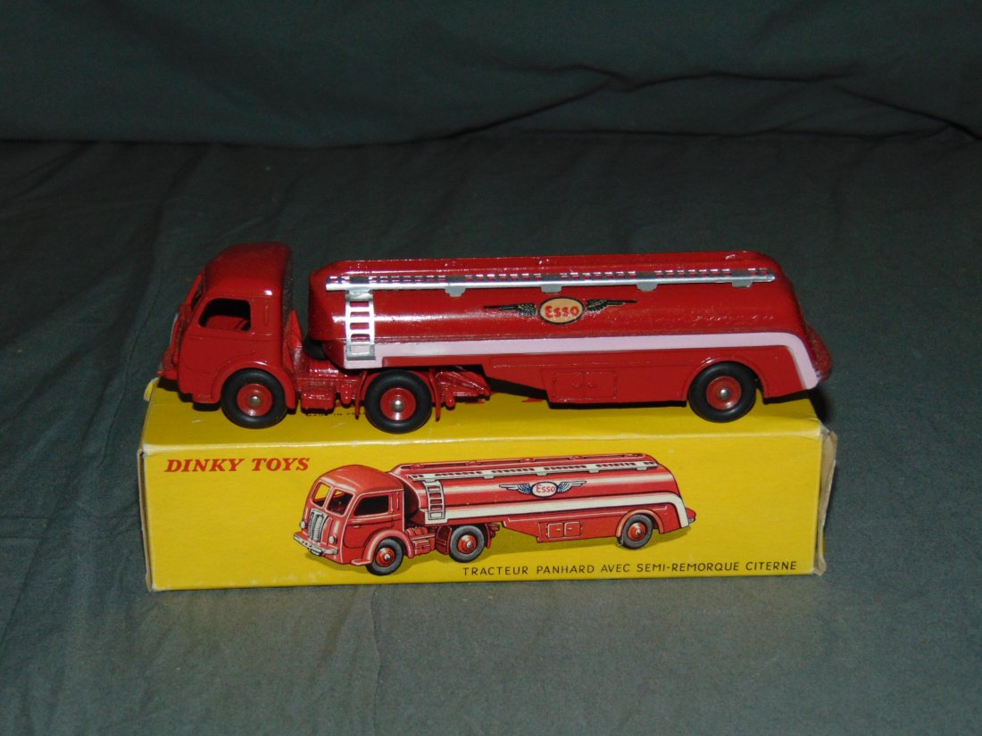 Dinky No.576 in Original Box (1 of 4)
