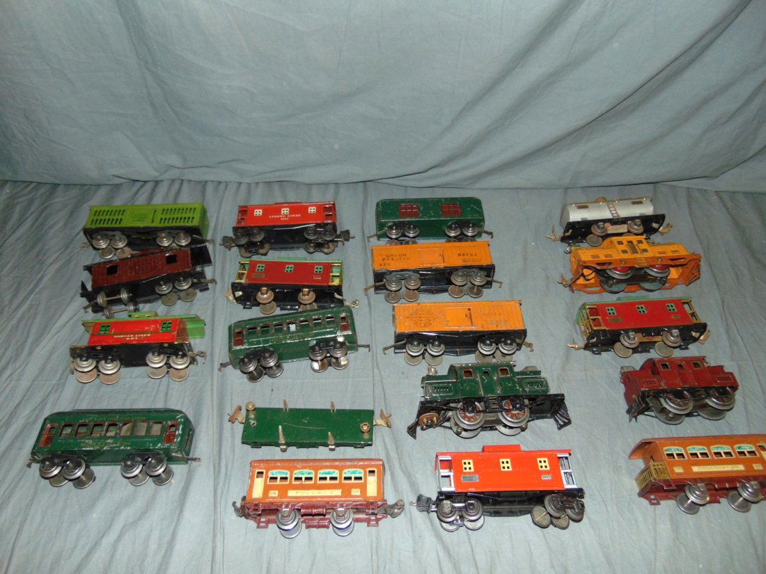 Large Lionel Train Lot, Locos, Pass, Freight Cars (1 of 5)