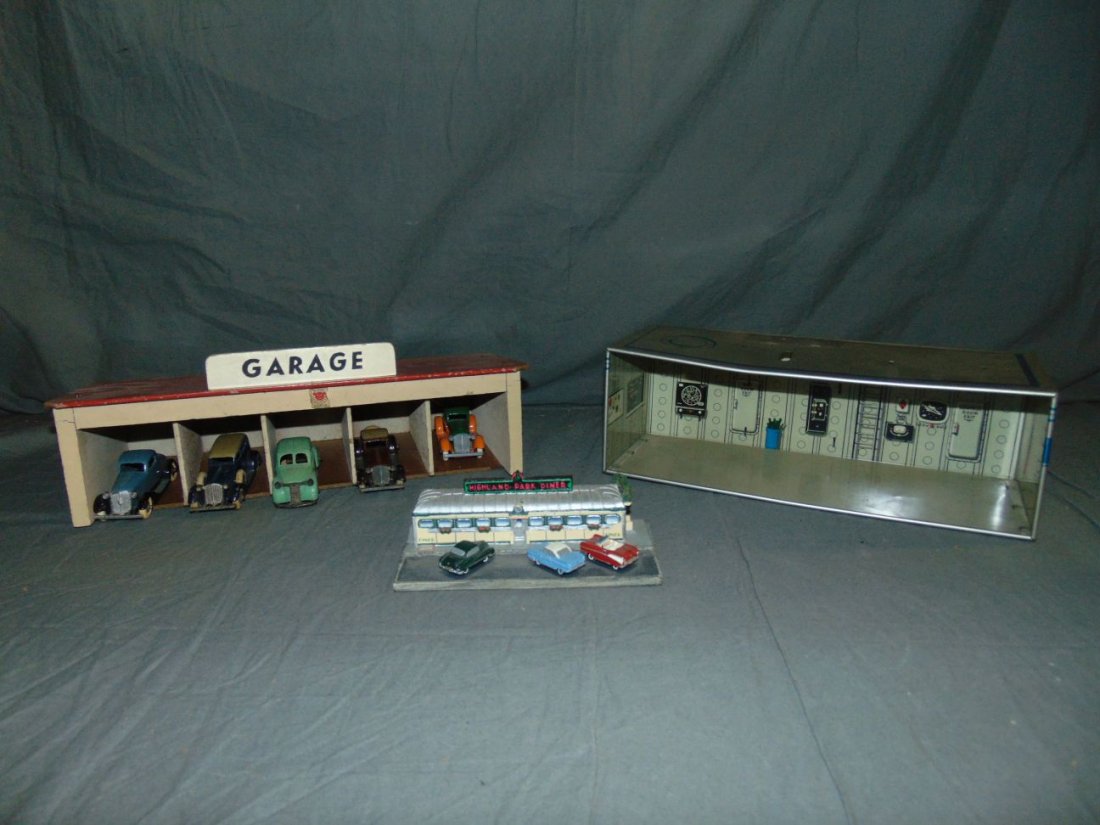 Toy Car Garage & Tootietoy Vehicles (1 of 4)