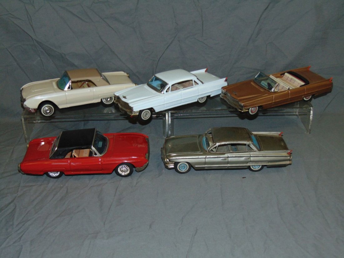 (5) Tin Lithographed Friction Cars, Japan (1 of 7)