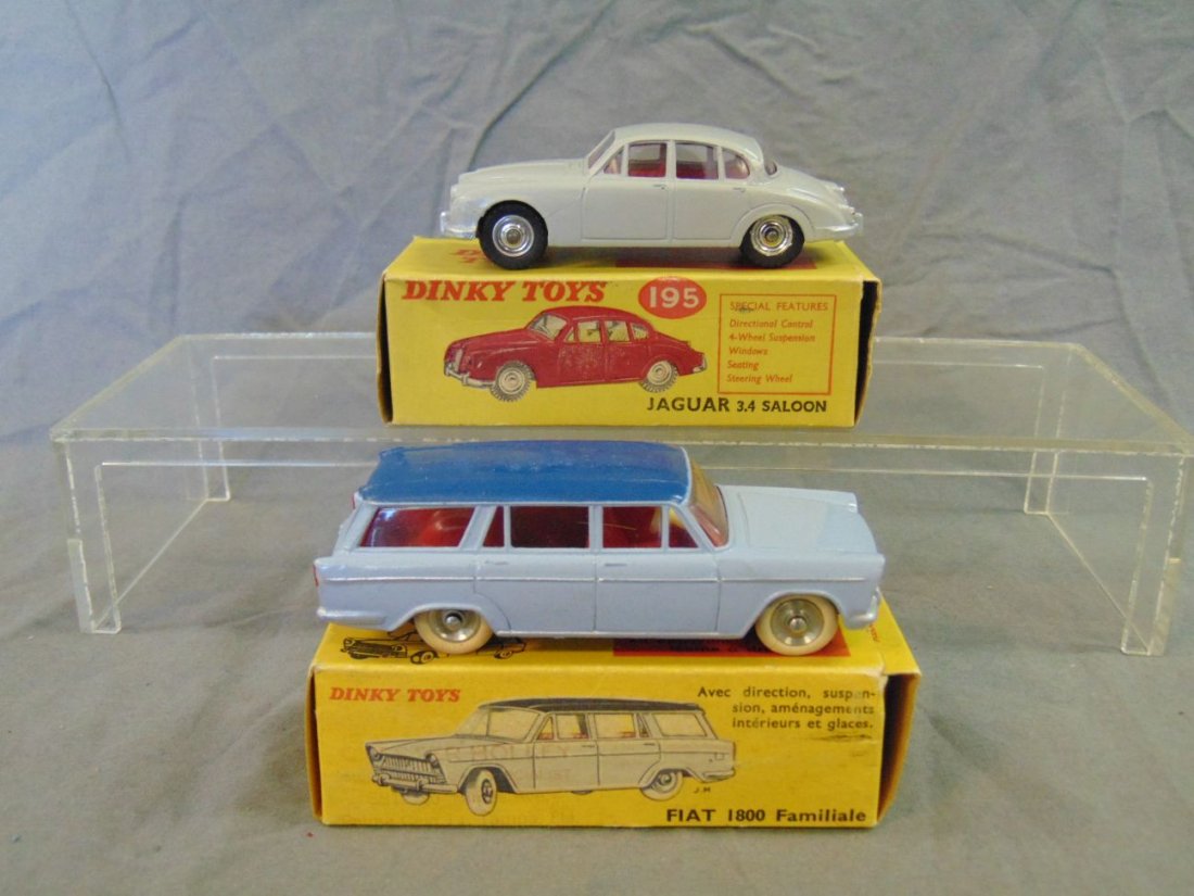 Lot of 2 Boxed Dinky Vehicles 195 & 548 (1 of 4)