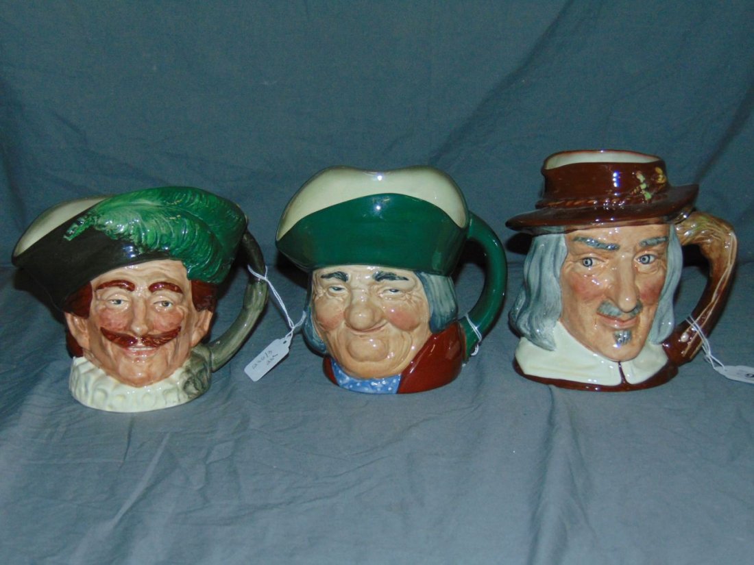 Royal Doulton Toby Mugs. Lot of 3. (1 of 3)