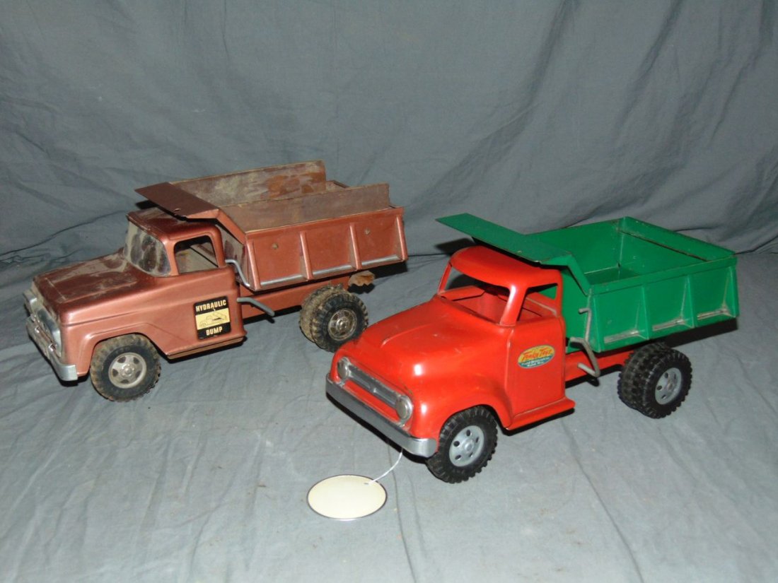 Lot of Two Tonka Dump Trucks. (1 of 4)