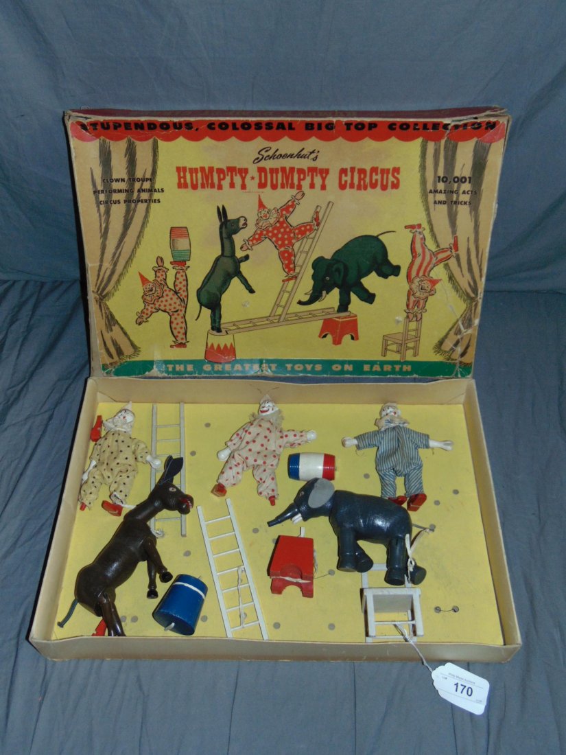 Humpty Dumpty Circus Set. (1 of 6)