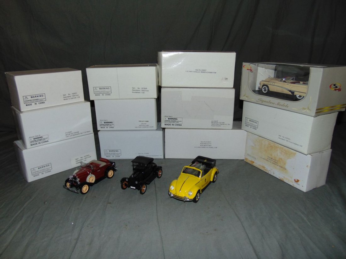 Lot of Assorted Diecast Toy Vehicles (1 of 6)