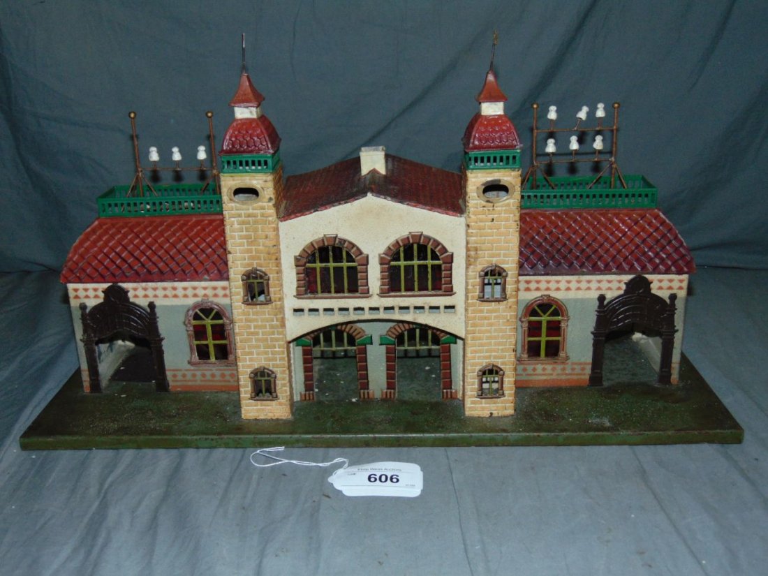 Larger Size Bing Tin Train Station. (1 of 7)