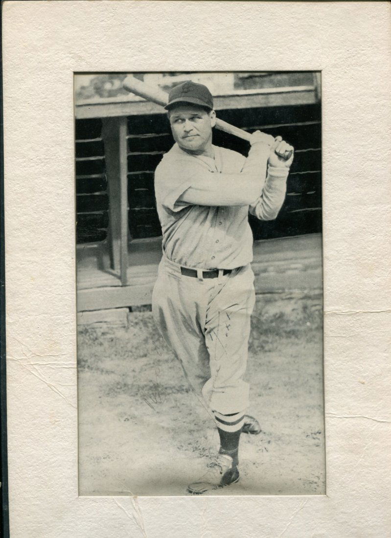Jimmie Foxx Signed Black & White Photo, JSA (1 of 3)