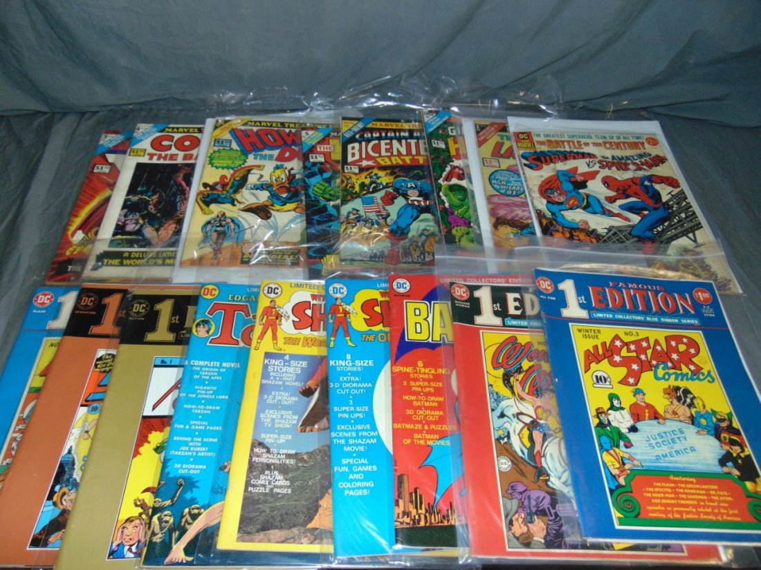 (17) Oversize DC & Marvel Comics (1 of 4)