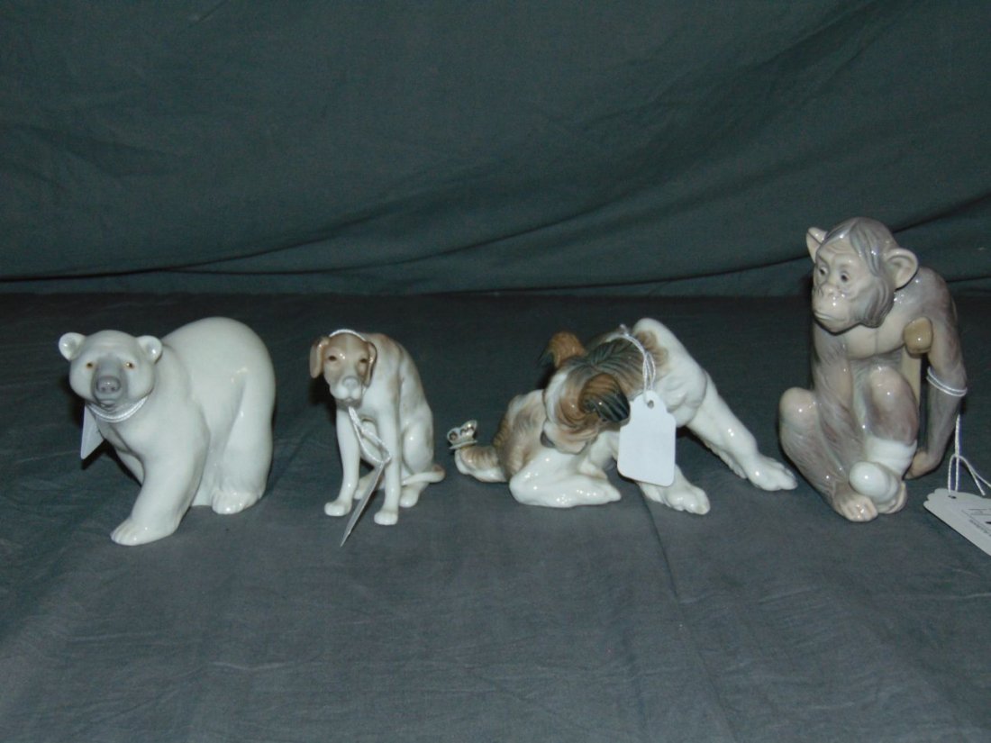 Llaadro Figurines. Lot of 4.. (1 of 4)