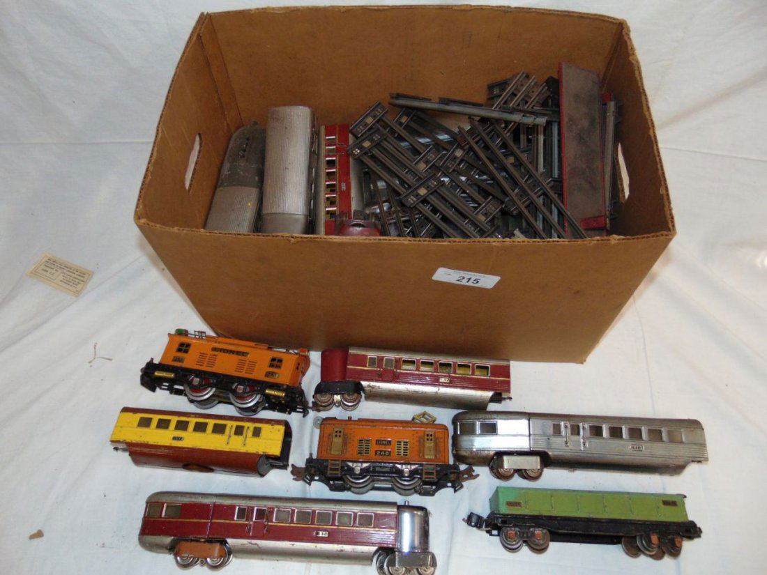 Lionel Prewar O Gauge Lot (1 of 4)