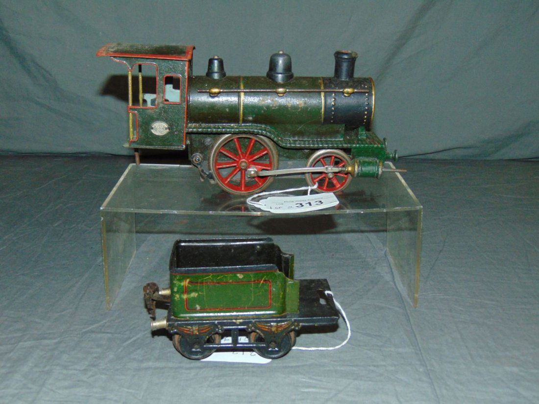 Marklin 1 Gauge Clockwork Steam Loco & Tender (1 of 7)