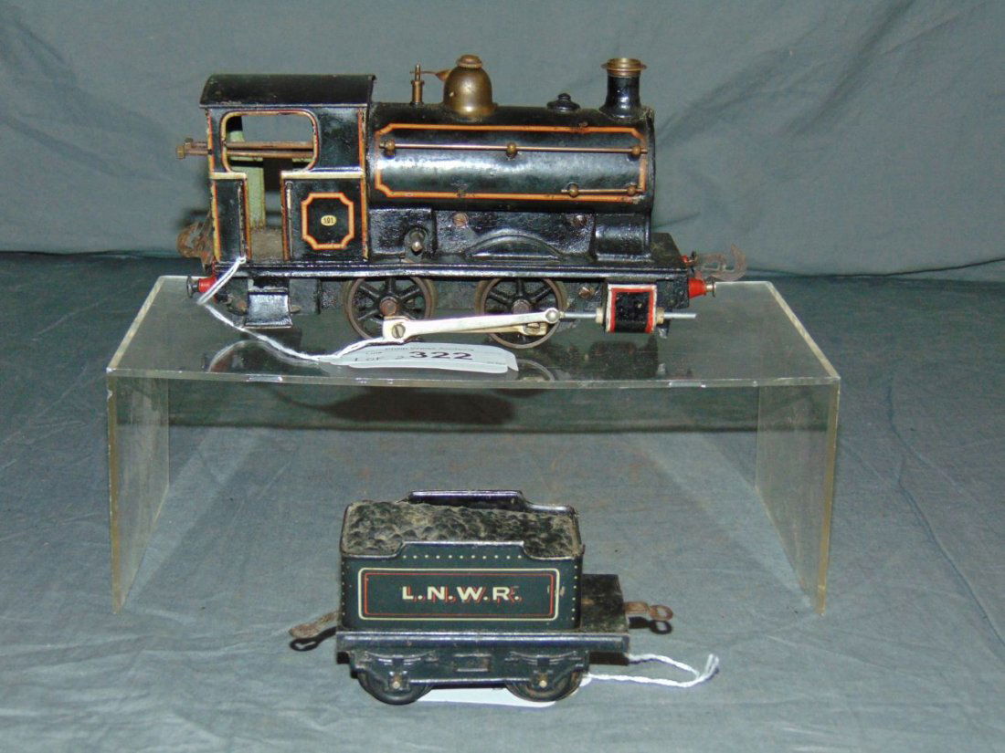 Bing O Gauge Clockwork Steam Loco & Tender (1 of 7)