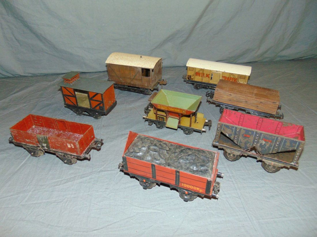 Lot of 8 European Freight Cars, Marklin/Bing (1 of 2)