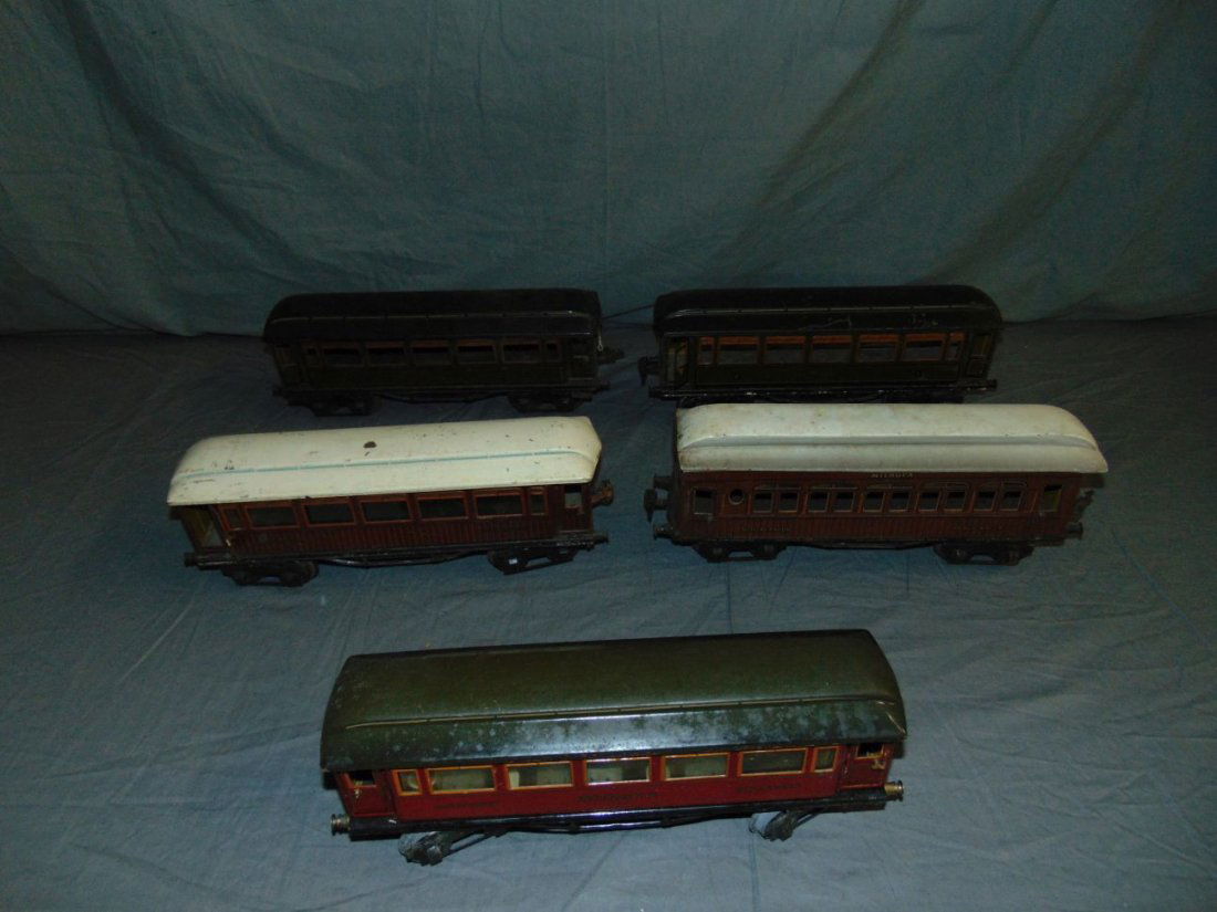 Marklin 1 Gauge Small Passenger Cars (1 of 4)