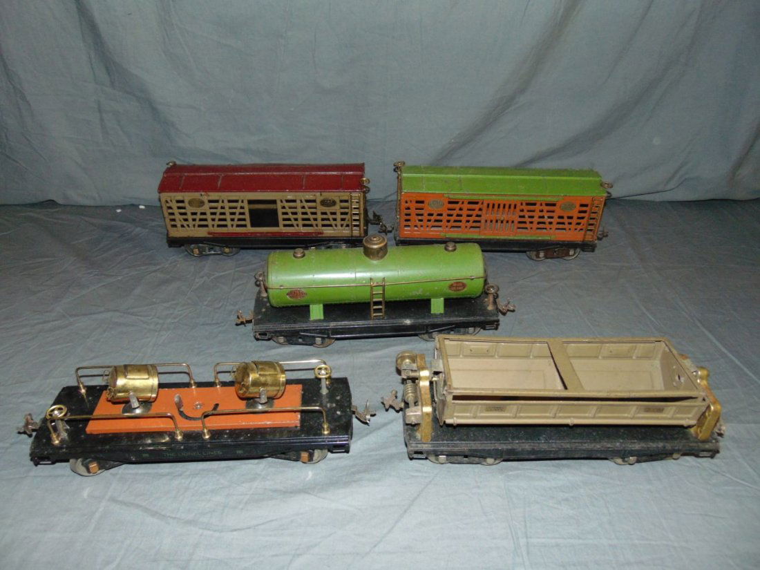 Lionel Standard Gauge Train Cars. (1 of 2)