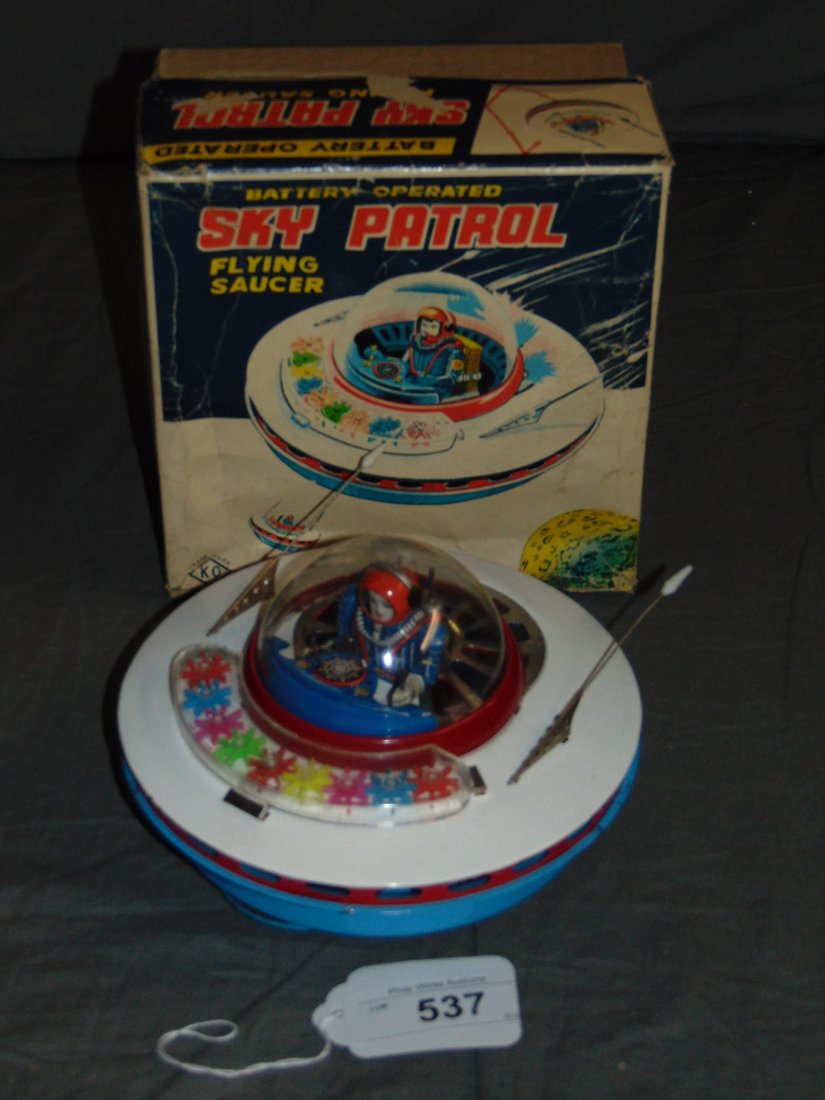 Boxed Tin Litho Sky Patrol Flying Saucer Japan (1 of 8)