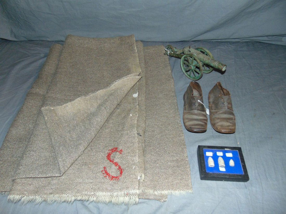 Mixed Civil War Collectibles Lot. (1 of 6)